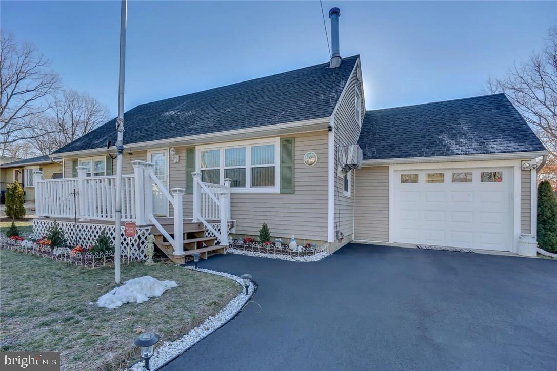121 Inlet Avenue Manahawkin, NJ 08050 - Photo 1 of 33 Gallery Image 1