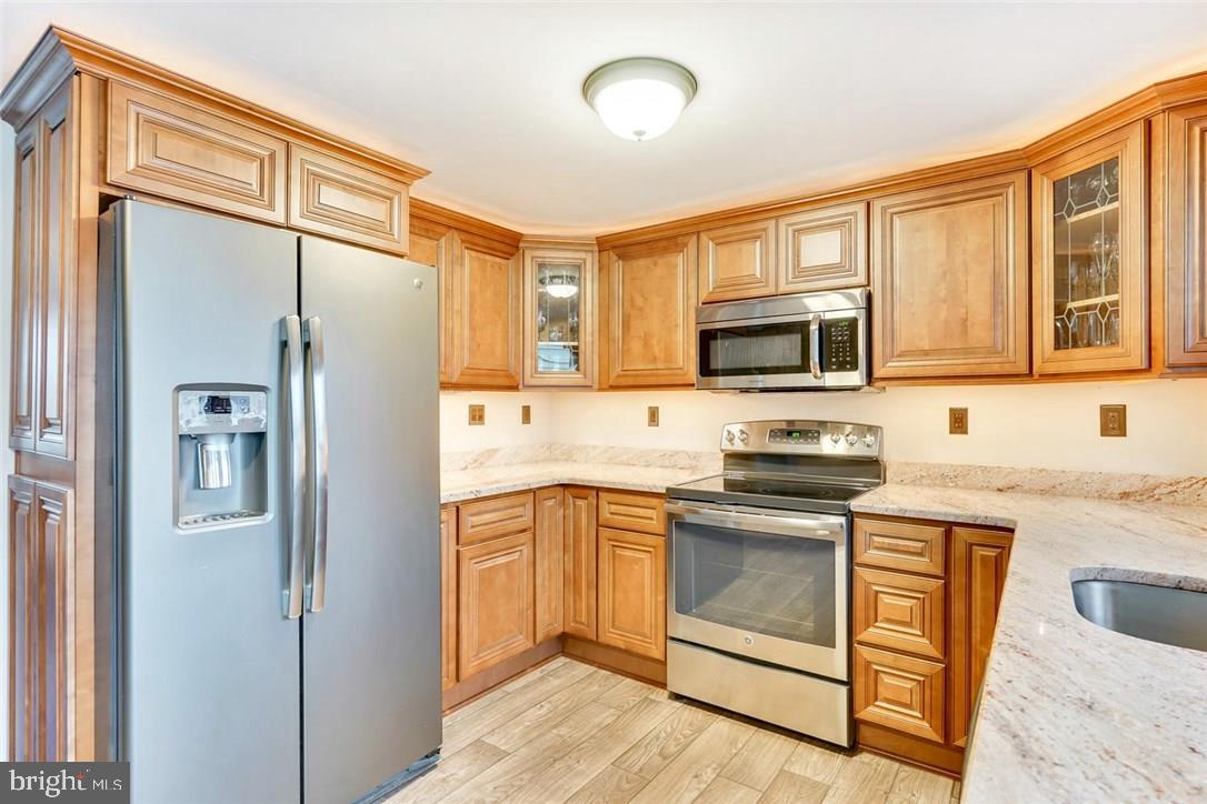 121 Inlet Avenue Manahawkin, NJ 08050 - Photo 12 of 33 Gallery Image 12