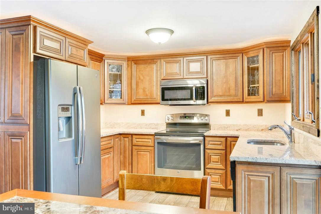 121 Inlet Avenue Manahawkin, NJ 08050 - Photo 23 of 33 Gallery Image 23