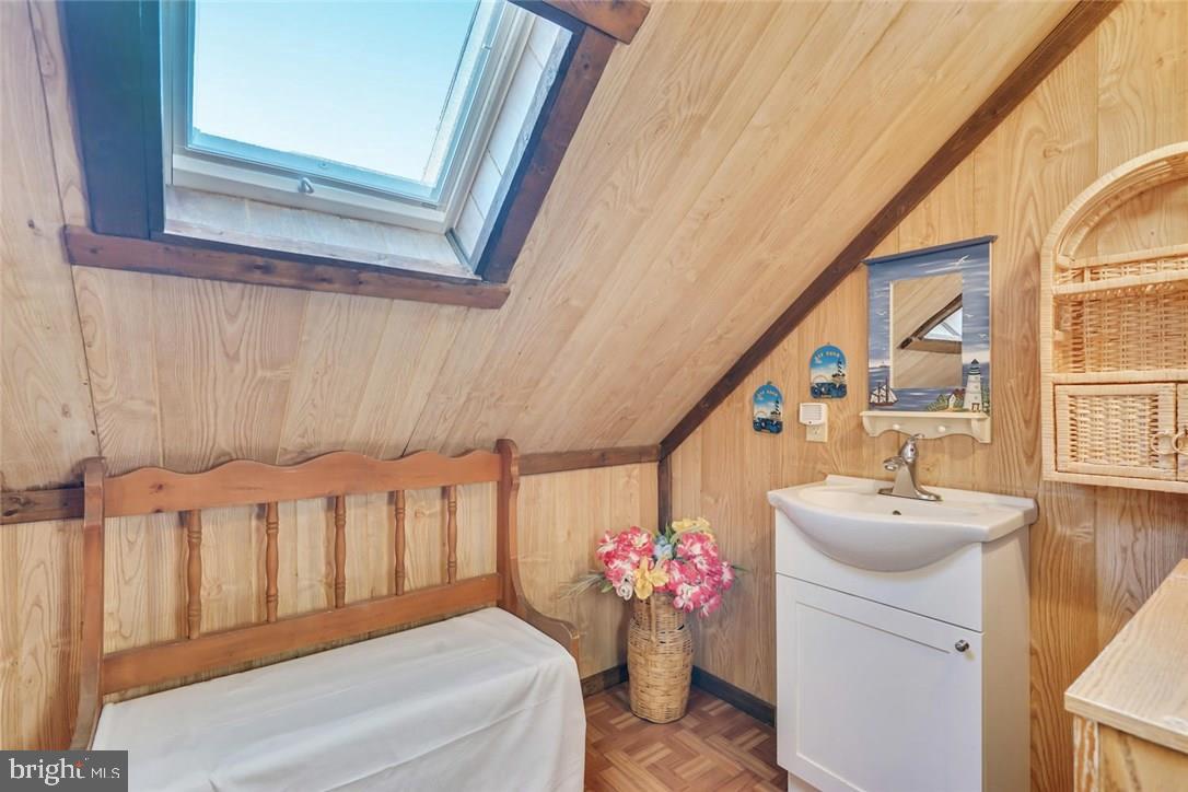 121 Inlet Avenue Manahawkin, NJ 08050 - Photo 24 of 33 Gallery Image 24