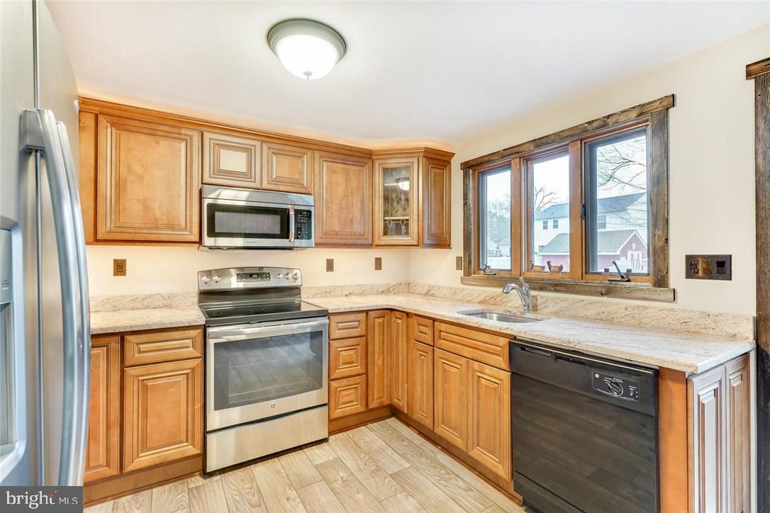 121 Inlet Avenue Manahawkin, NJ 08050 - Photo 26 of 33 Gallery Image 26
