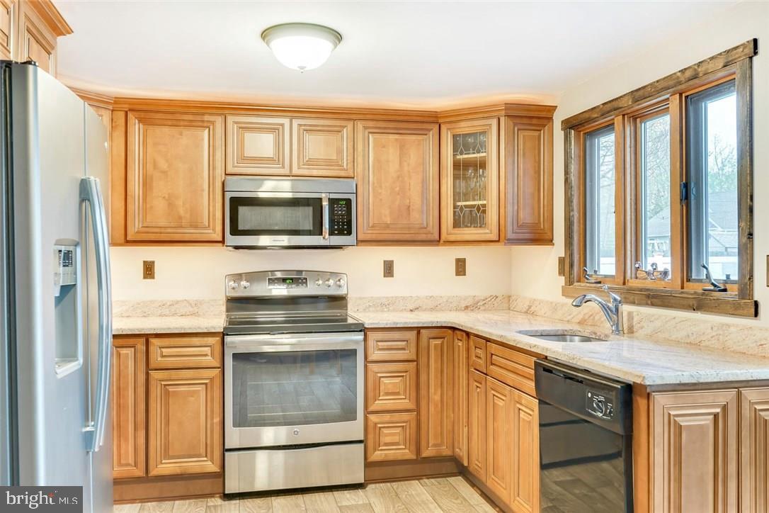 121 Inlet Avenue Manahawkin, NJ 08050 - Photo 29 of 33 Gallery Image 29