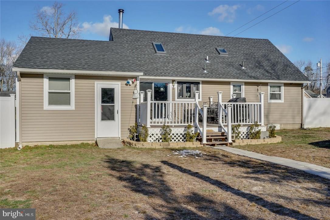 121 Inlet Avenue Manahawkin, NJ 08050 - Photo 8 of 33 Gallery Image 8