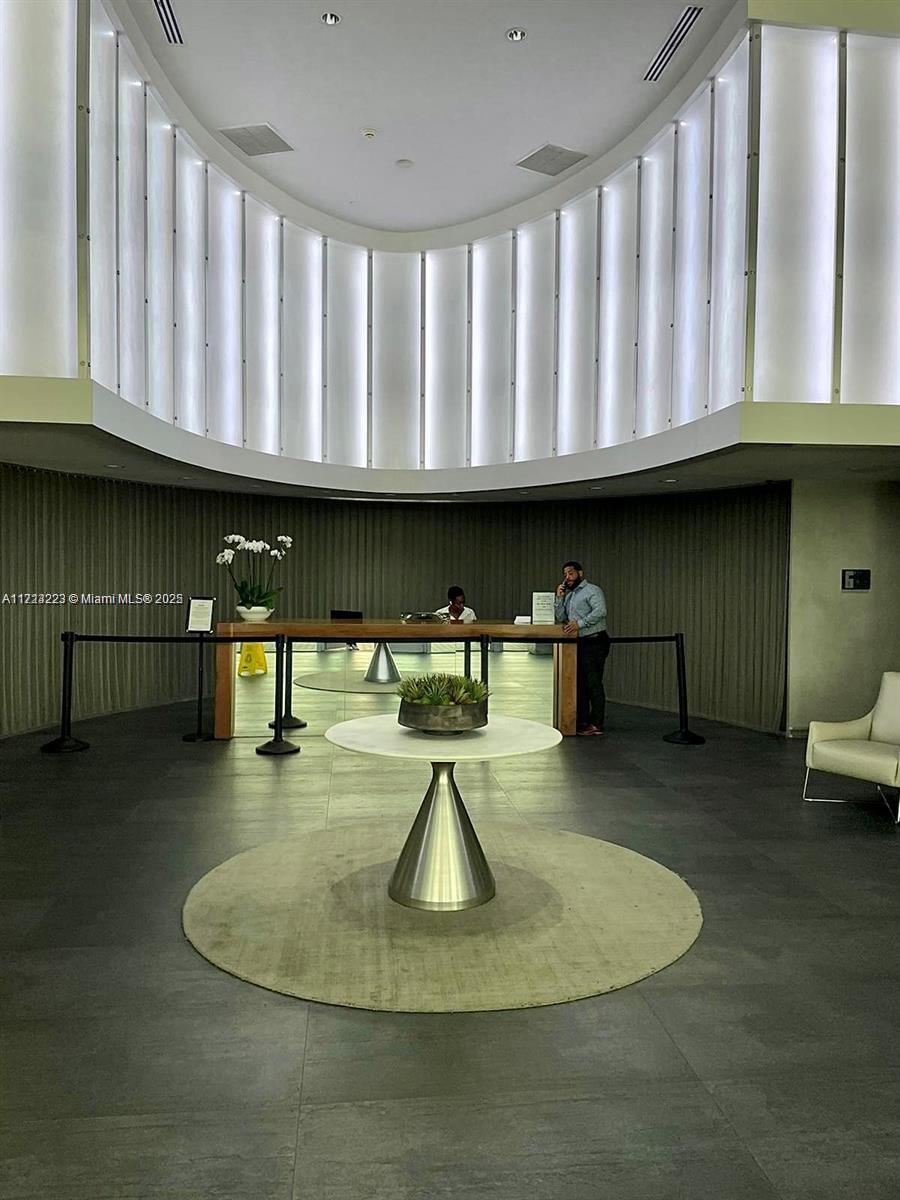 90 Southwest 3rd Street, Unit 3014 Miami, FL 33130 - Photo 11 of 14