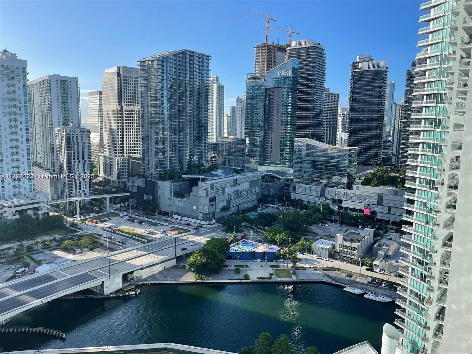 90 Southwest 3rd Street, Unit 3014 Miami, FL 33130 - Photo 2 of 14