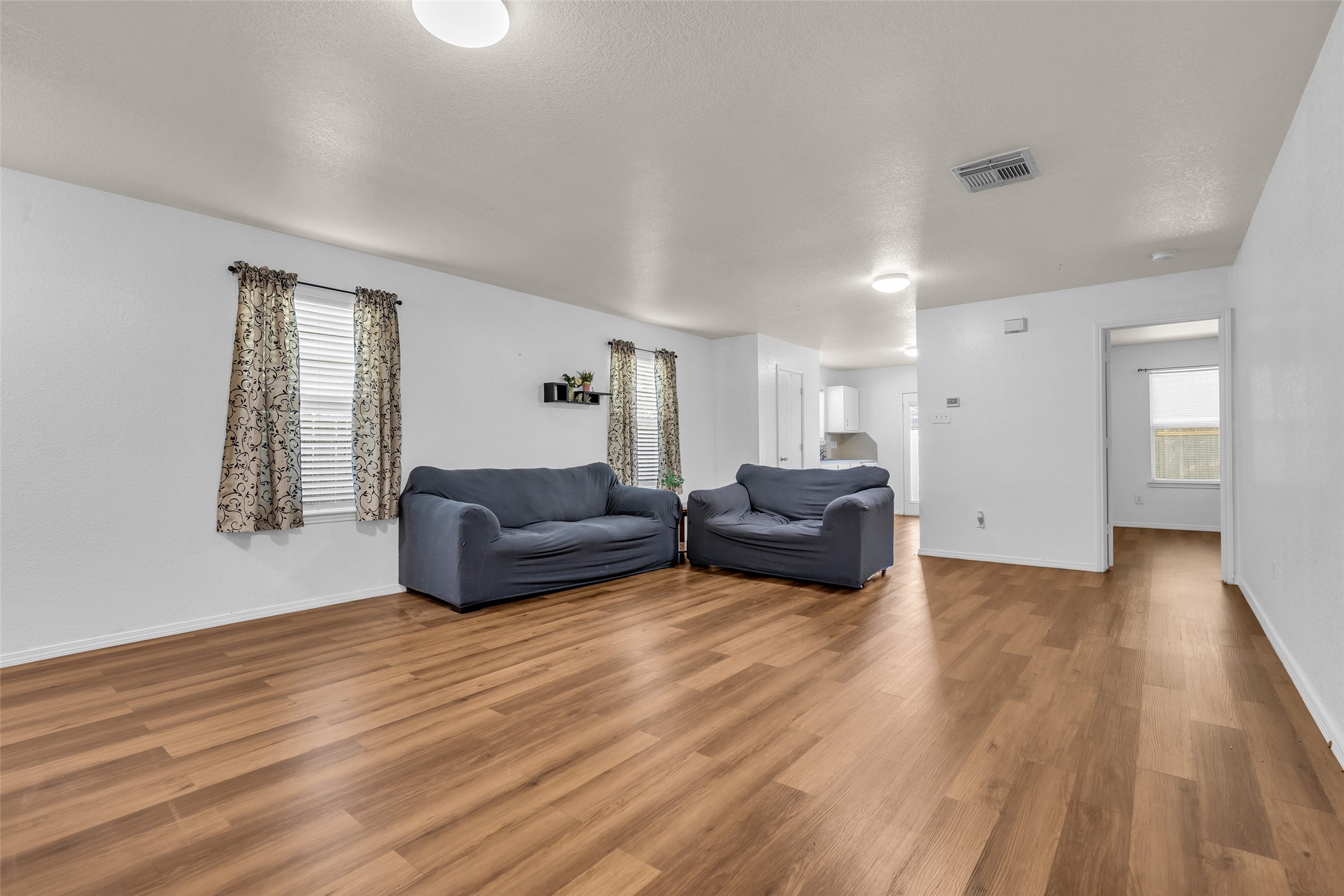 5006 Fox Mill Lane Spring, TX 77389 - Photo 4 of 18 Gallery Image 4