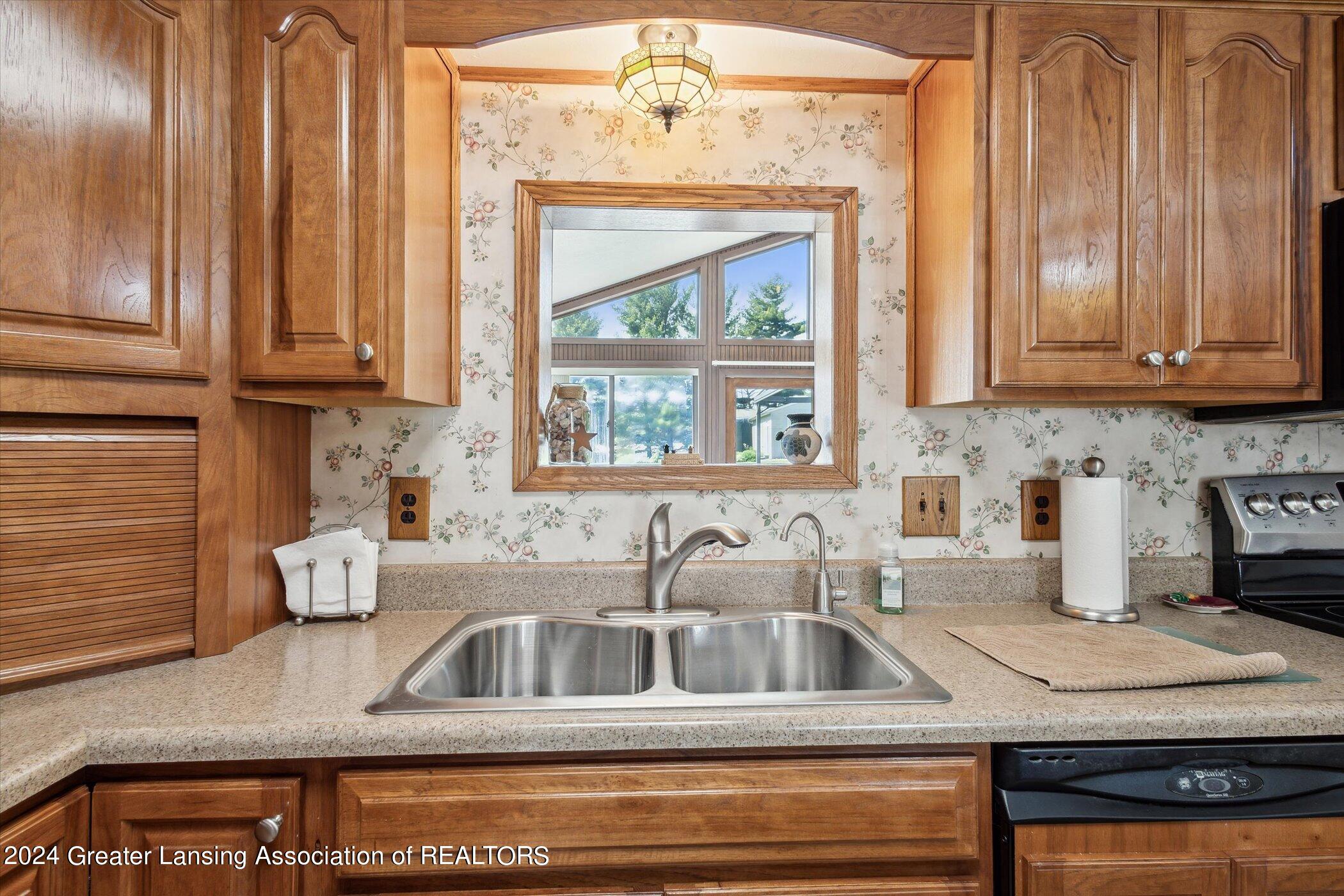 6529 West Cutler Road Dewitt, MI 48820 - Photo 13 of 61 12-6529-W-Cutler-Rd-DeWitt-MI-48820-Wind