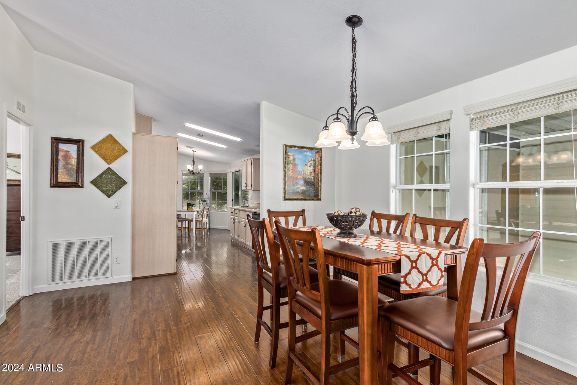 2550 South Ellsworth Road, Unit 21 Mesa, AZ 85209 - Photo 5 of 21 Dining Area