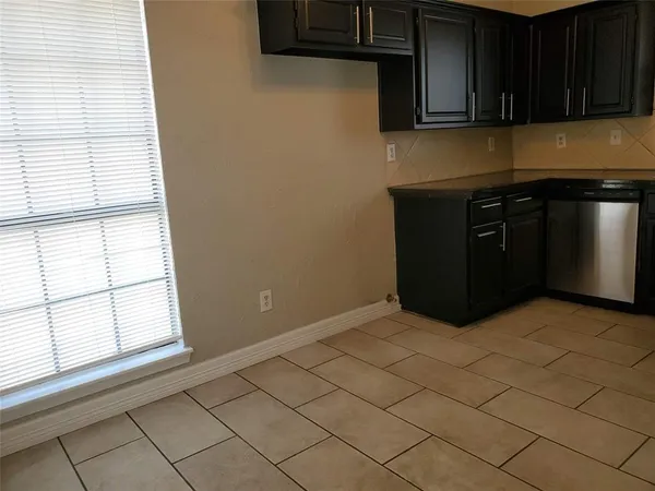 $2,295 | 904 Rocky Creek Lane, Allen, TX 75002