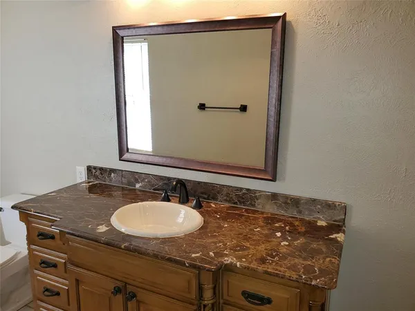 $2,295 | 904 Rocky Creek Lane, Allen, TX 75002