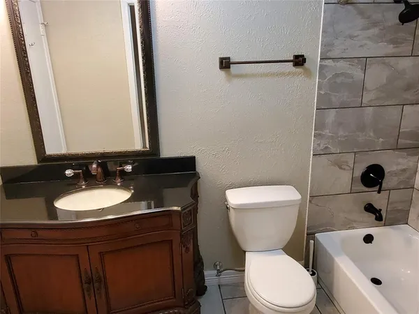 $2,295 | 904 Rocky Creek Lane, Allen, TX 75002