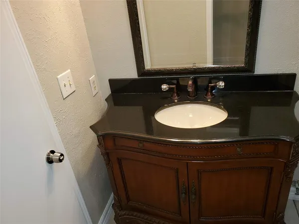 $2,295 | 904 Rocky Creek Lane, Allen, TX 75002