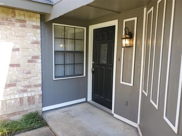 $2,295 | 904 Rocky Creek Lane, Allen, TX 75002