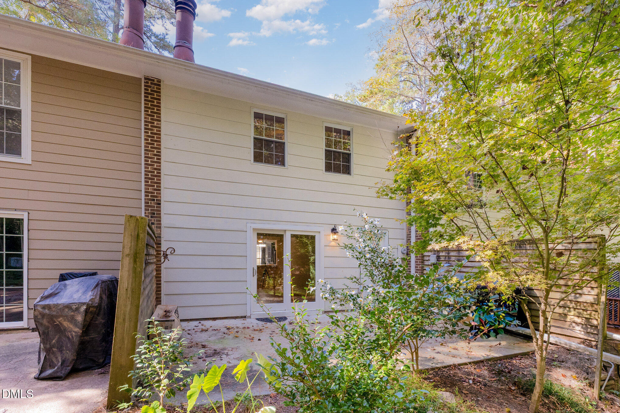 6018 Dixon Drive Raleigh, NC 27609 - Photo 14 of 17 016_file_719