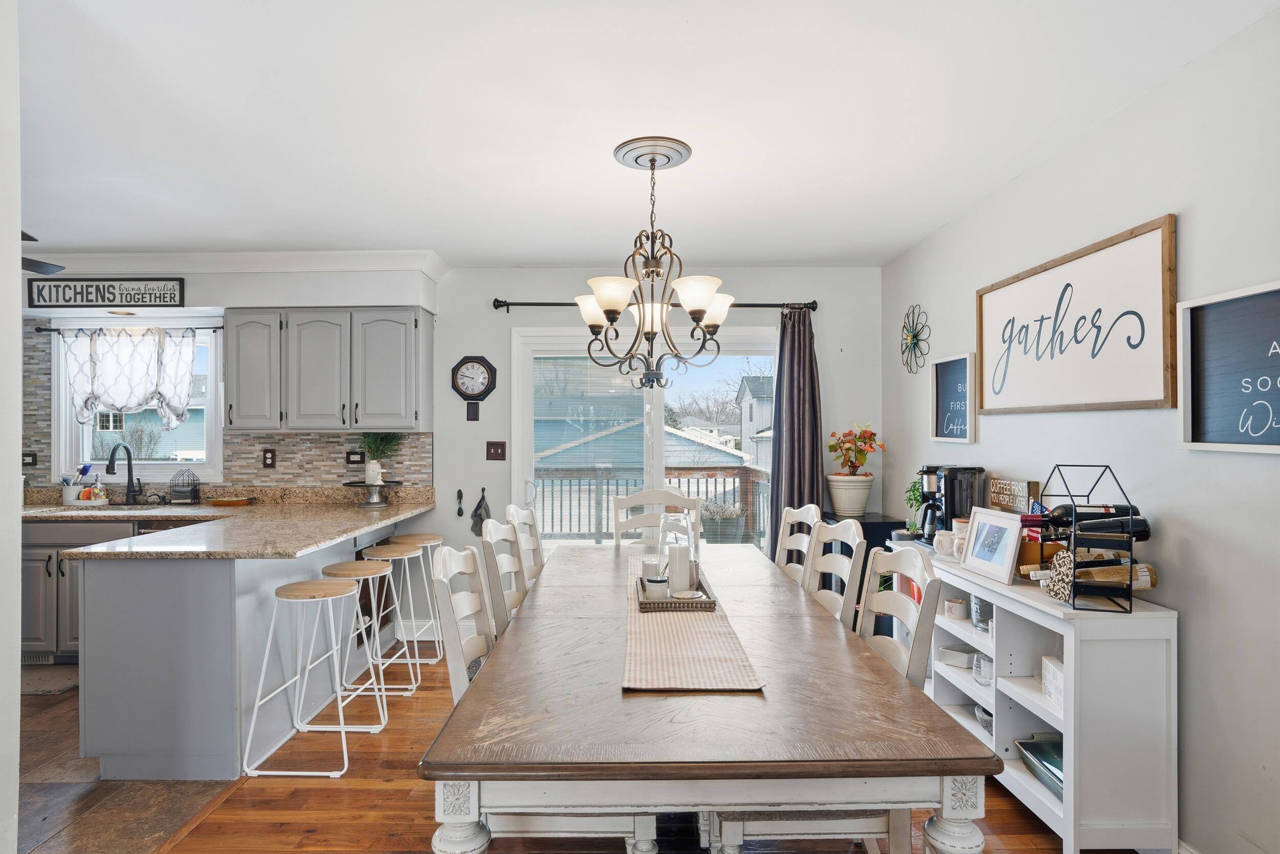 401 North Lillian Street Griffith, IN 46319 - Photo 6 of 24 2500x1667