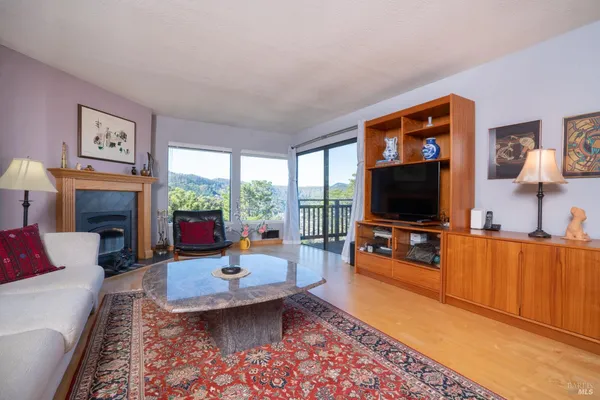 $695,000 | 169 Headlands Court, Sausalito, CA 94965