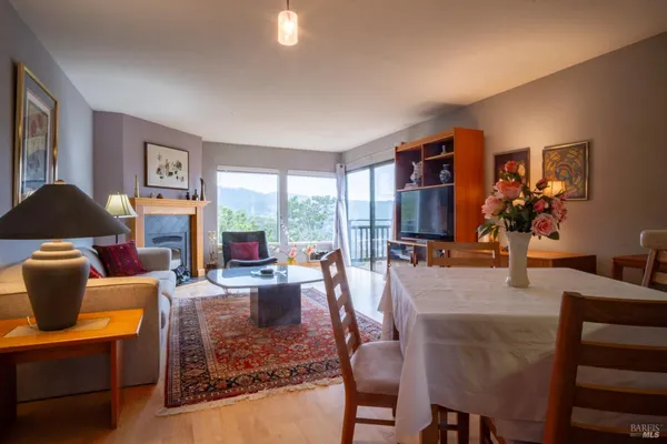 $695,000 | 169 Headlands Court, Sausalito, CA 94965