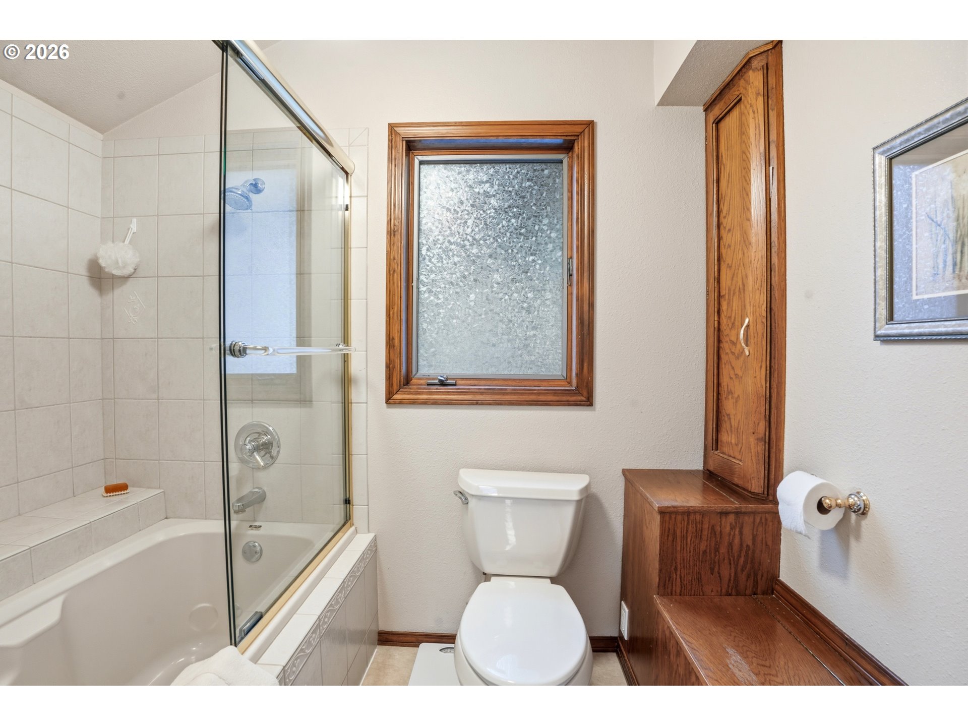 23905 Butteville Road Northeast Aurora, OR 97002 - Photo 27 of 47 Owner's Suite Bathroom