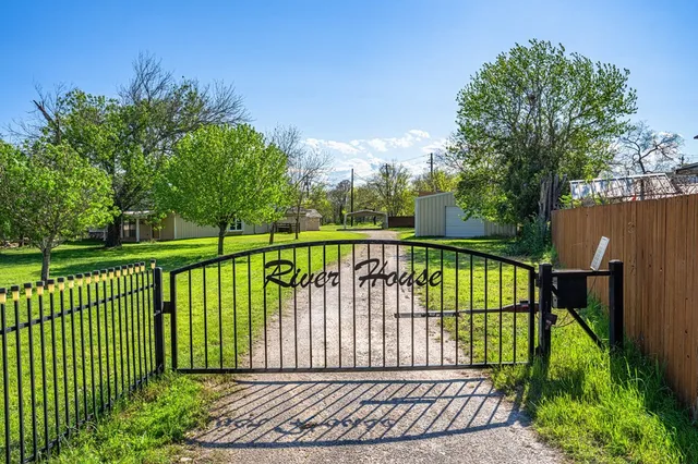 a view of a wrought iron fences on stairs