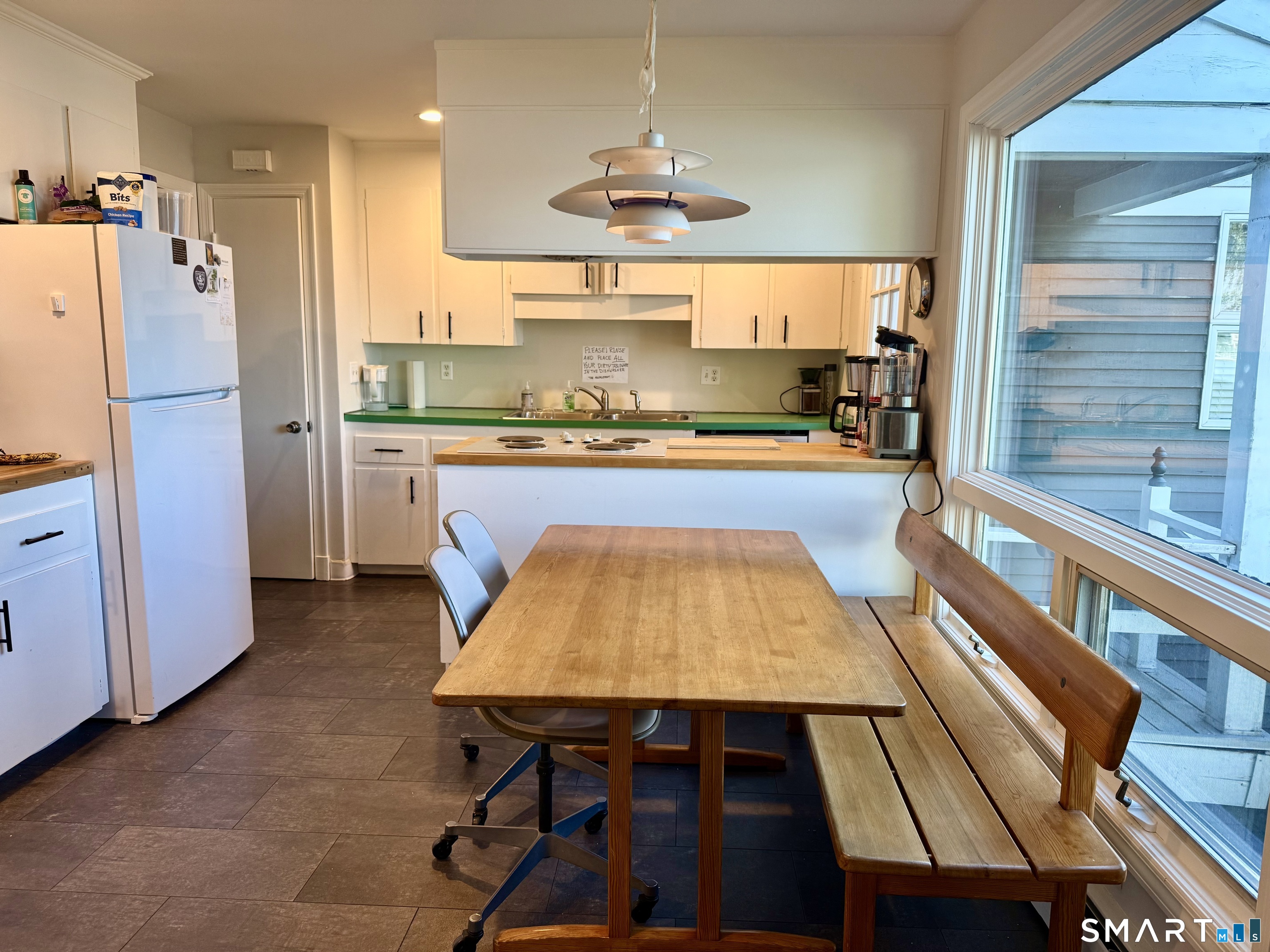 28 Surf Road Westport, CT 06880 - Photo 9 of 27