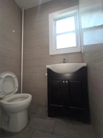 $4,000 | 105-32 192nd Street | Hollis