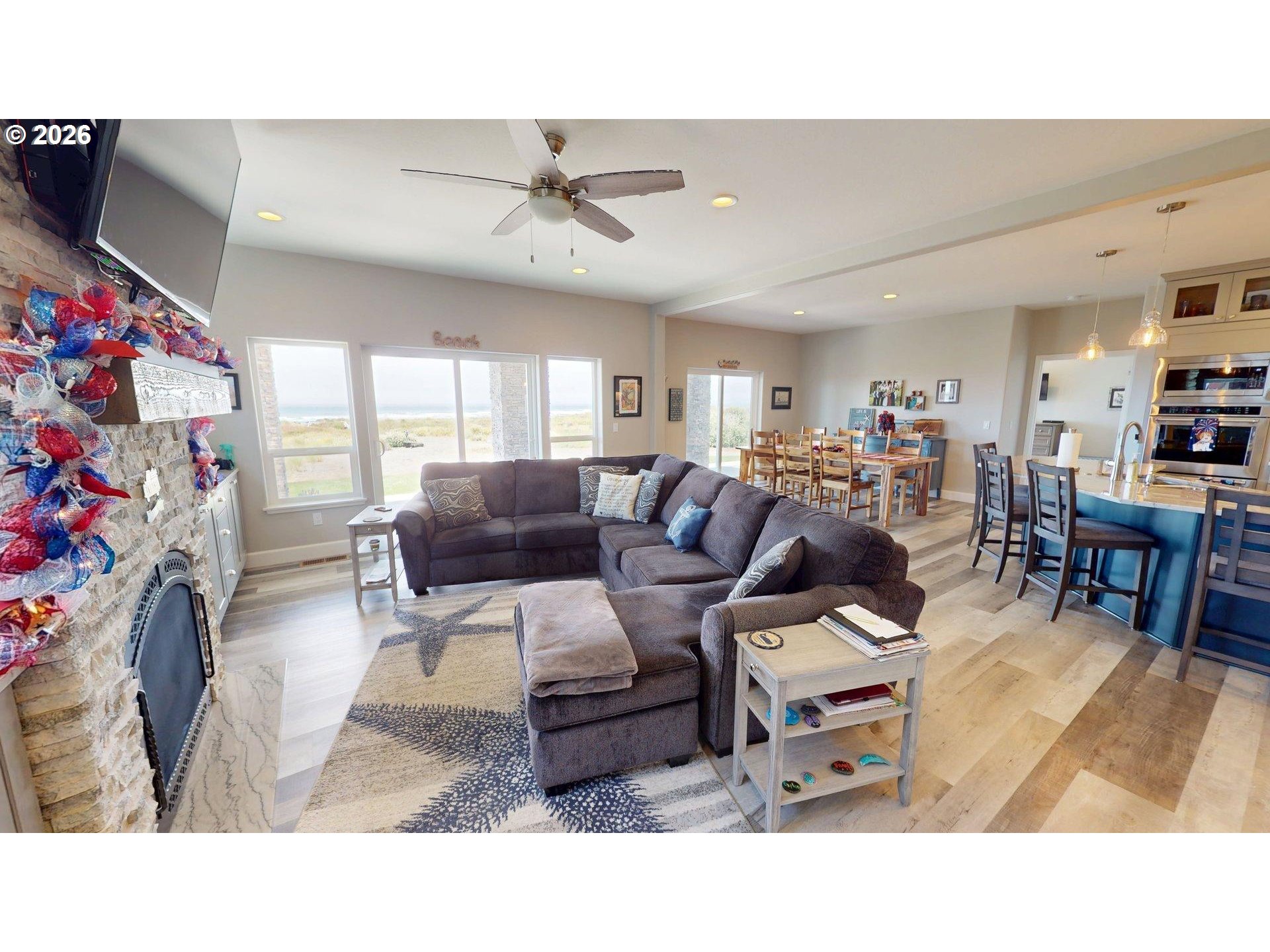 30516 Old Coast Road Gold Beach, OR 97444 - Photo 5 of 41 Living Room/Dining Room