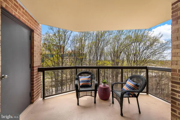 $469,750 | 8370 Greensboro Drive, Unit 608, McLean, VA 22102