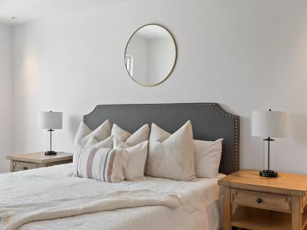 $7,000 | 1020 Sunset Point Road, Unit 213, Clearwater, FL 33755