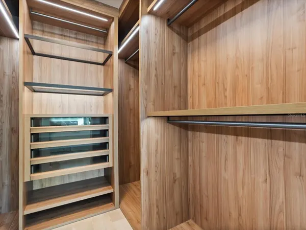 $7,000 | 1020 Sunset Point Road, Unit 213, Clearwater, FL 33755