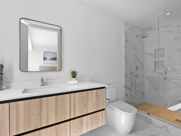 $7,000 | 1020 Sunset Point Road, Unit 213, Clearwater, FL 33755