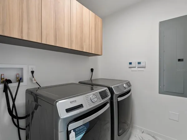 $7,000 | 1020 Sunset Point Road, Unit 213, Clearwater, FL 33755