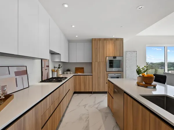 $7,000 | 1020 Sunset Point Road, Unit 213, Clearwater, FL 33755