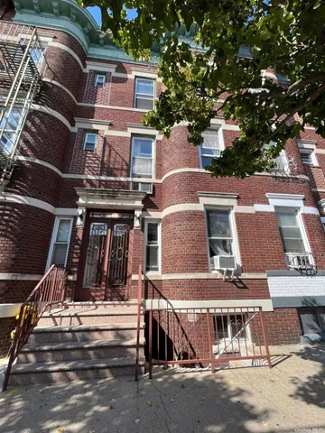 $2,550,000 | 30-26 43rd Street | Astoria