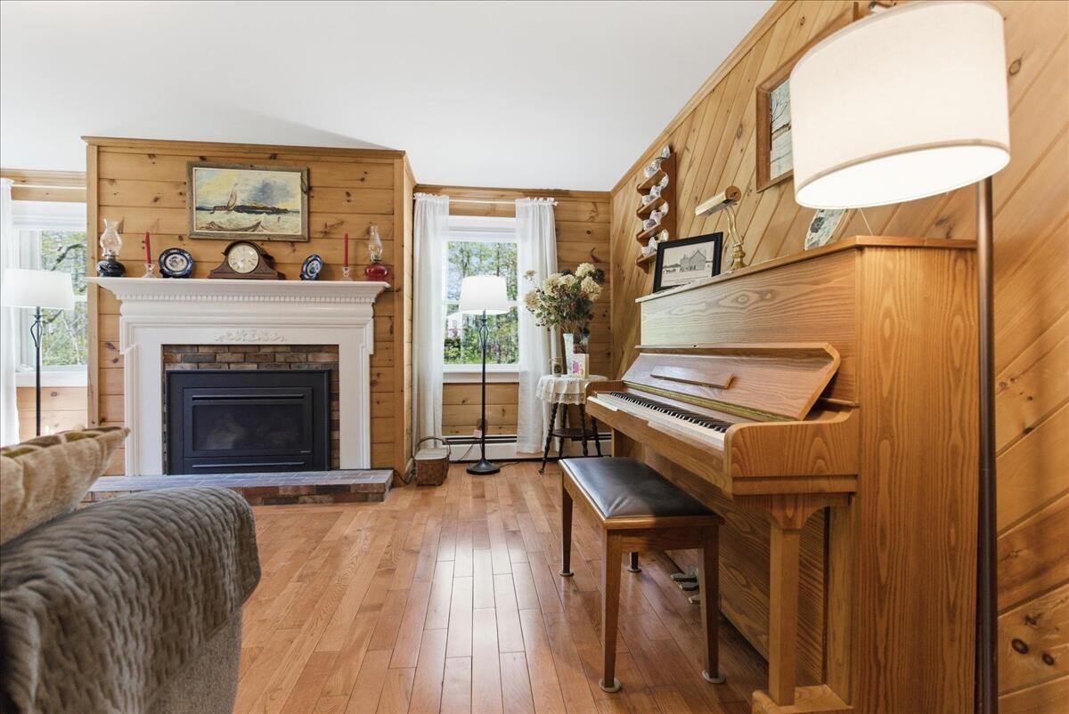 43 Holmes Road Winthrop, ME 04364 - Photo 39 of 78 056-3_living_room_f