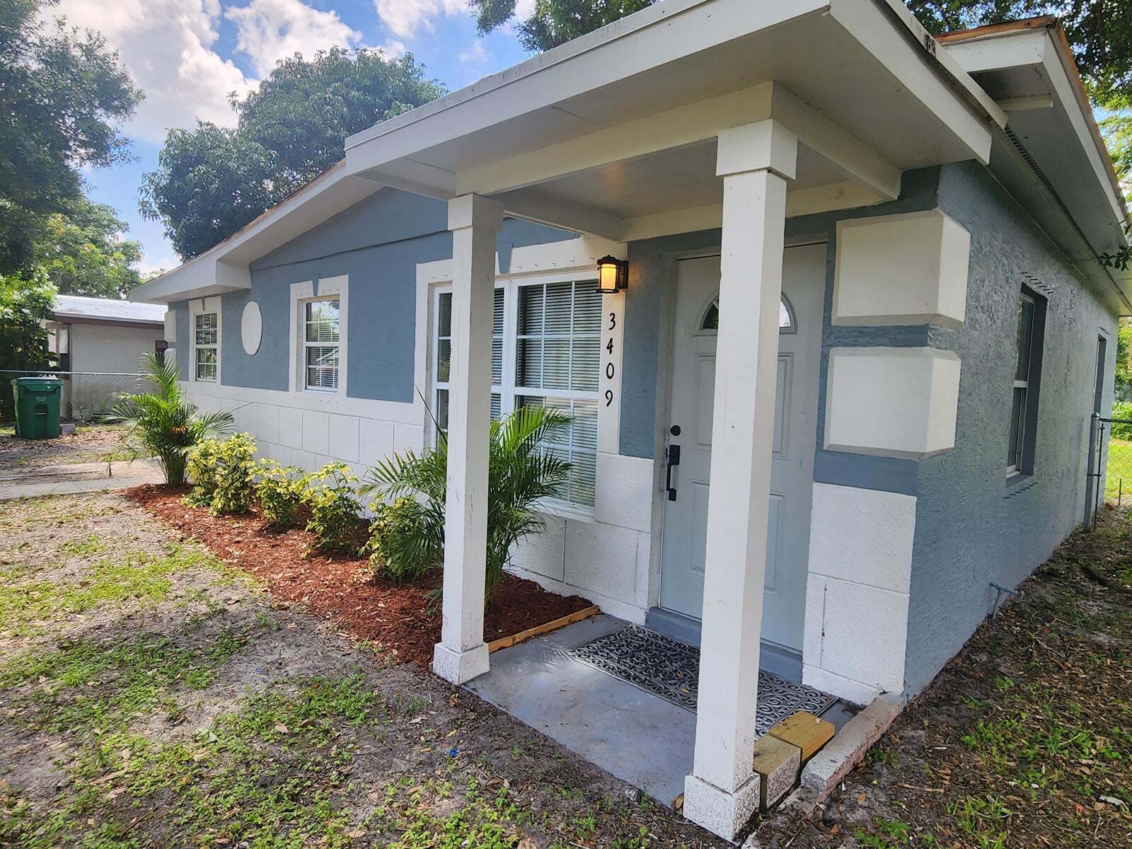 3409 Sloan Road Fort Pierce, FL 34947 - Photo 3 of 16 20230612_115711