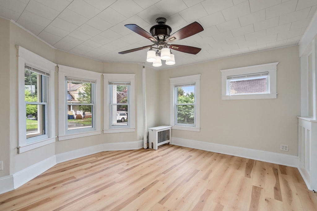 45-47 Janet Street West Springfield, MA 01089 - Photo 4 of 37