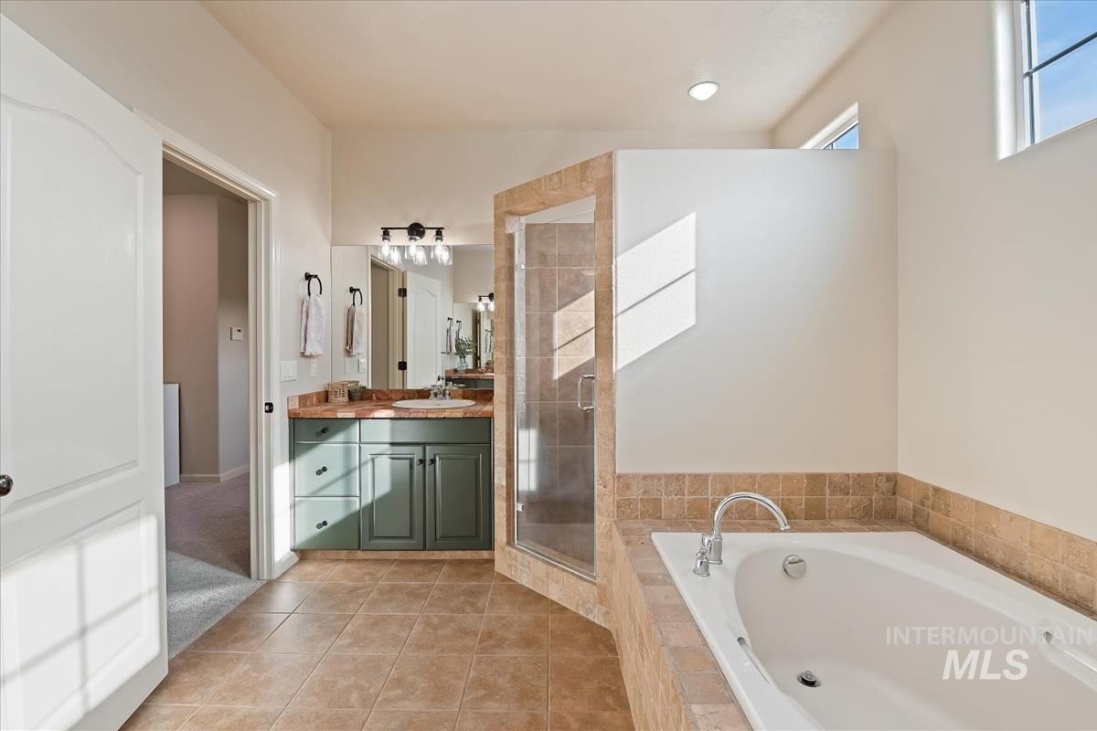 191 South Spring Lake Way Star, ID 83669 - Photo 22 of 35
