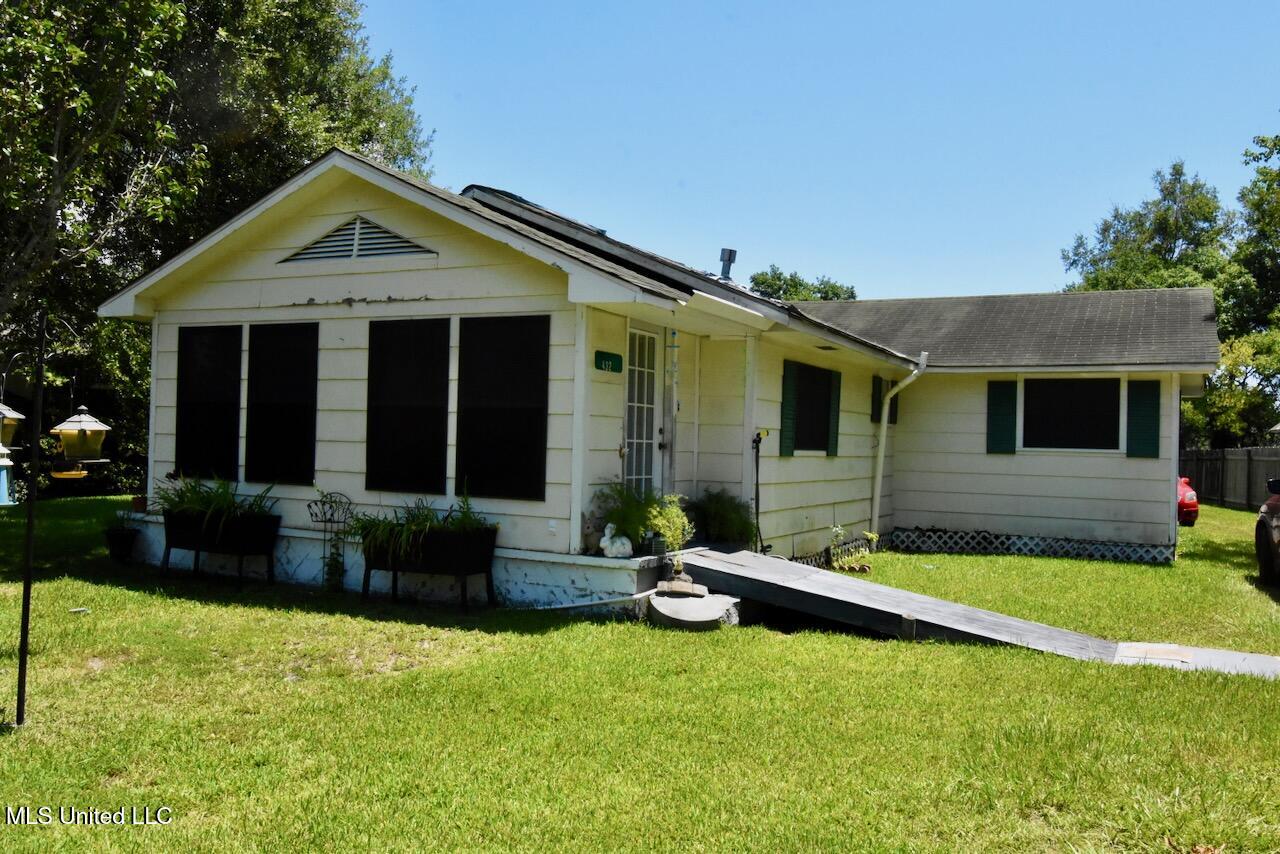 432 Klondyke Road Long Beach, MS 39560 - Photo 1 of 27 DSC_4681