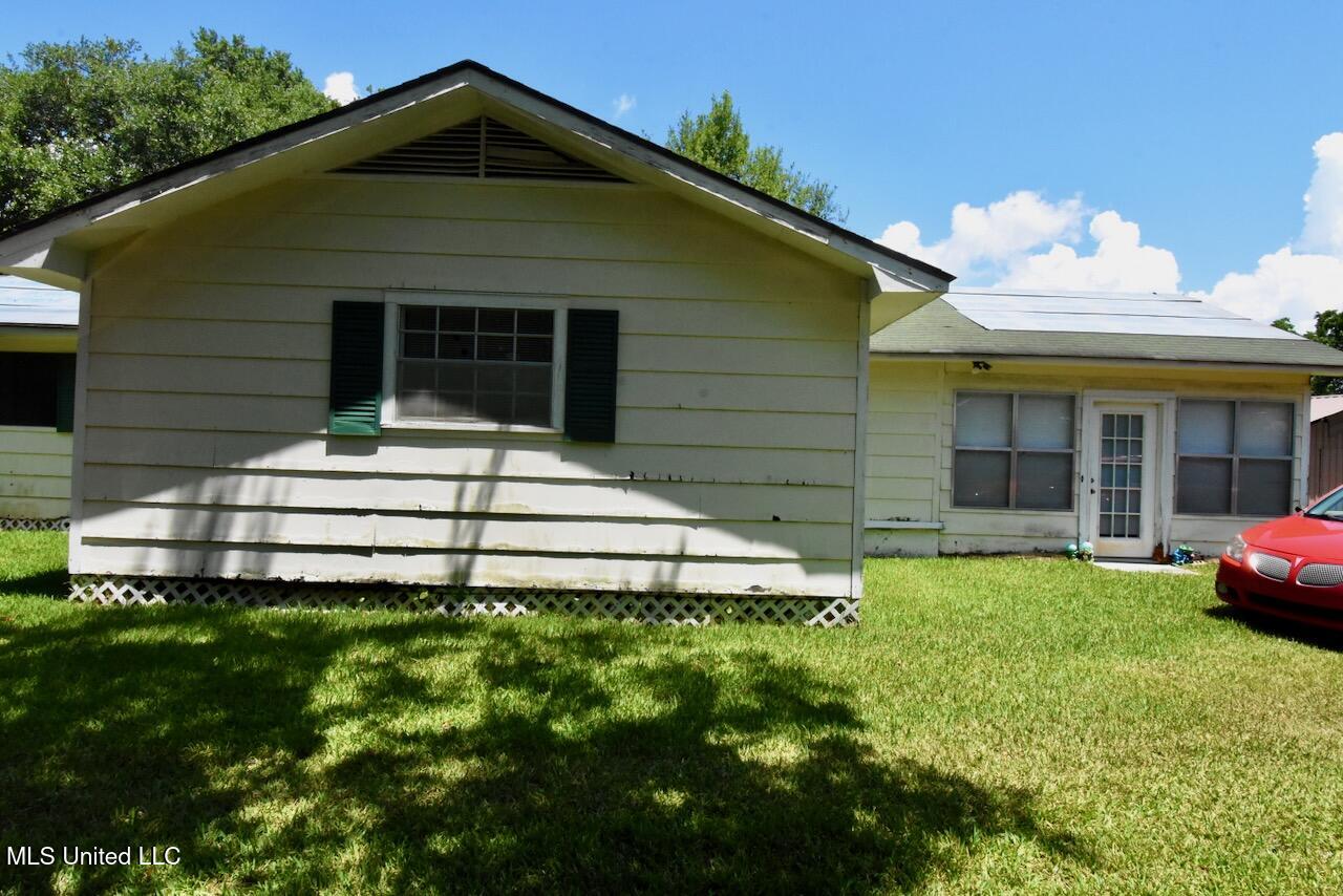 432 Klondyke Road Long Beach, MS 39560 - Photo 7 of 27 DSC_4687