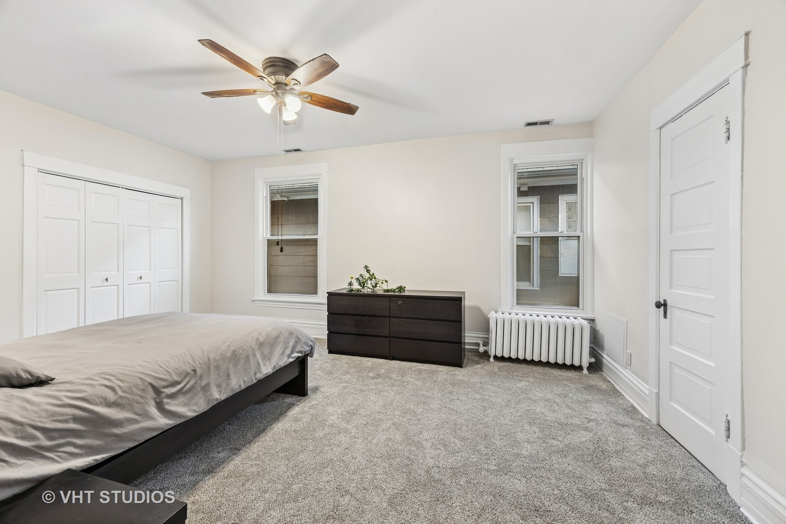 309 Wesley Avenue Oak Park, IL 60302 - Photo 33 of 56 a bed room with a bed and a window
