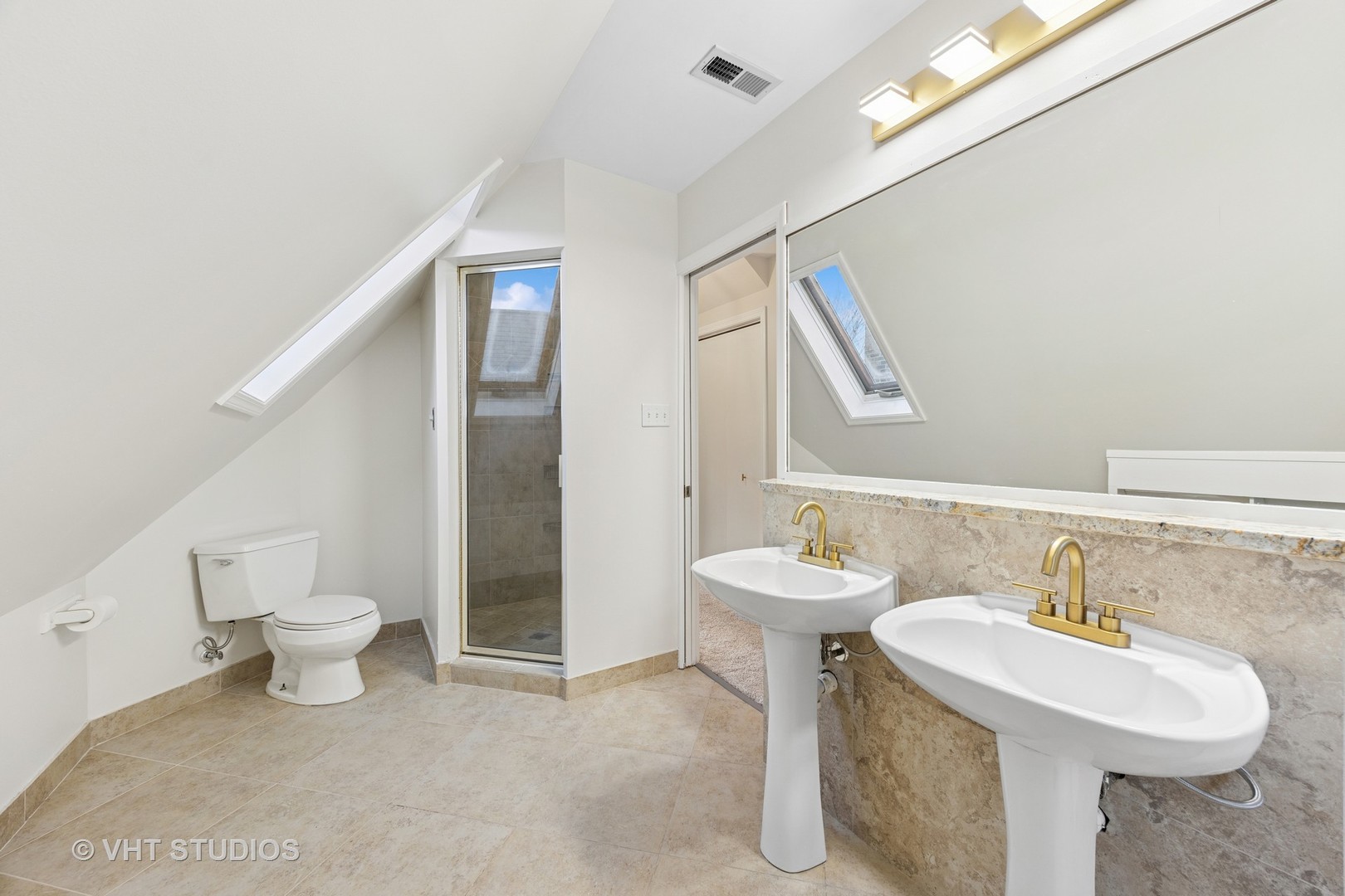 309 Wesley Avenue Oak Park, IL 60302 - Photo 43 of 56 a bathroom with a sink a toilet and mirror