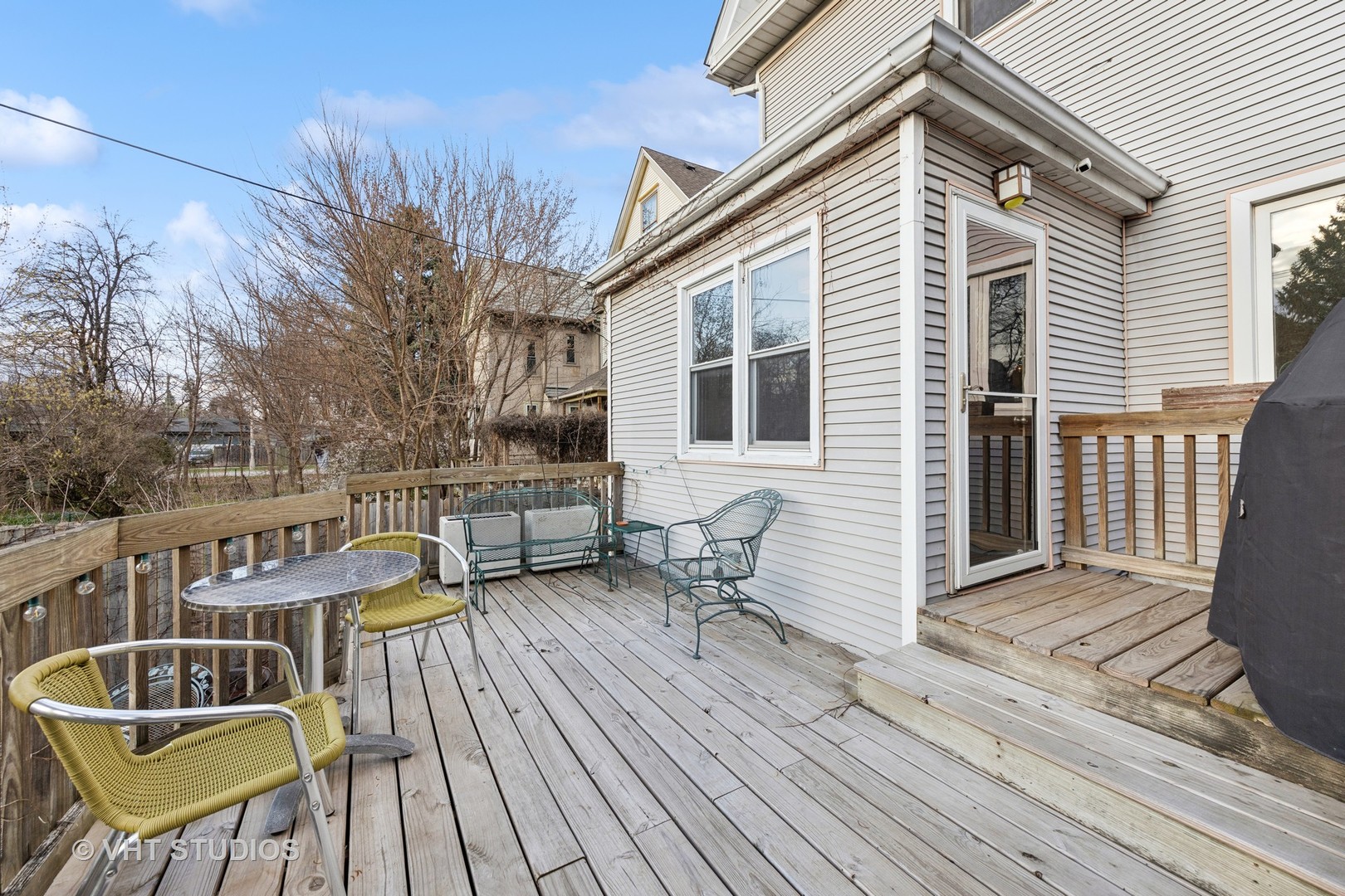 309 Wesley Avenue Oak Park, IL 60302 - Photo 55 of 56 a view of a chairs on the roof deck