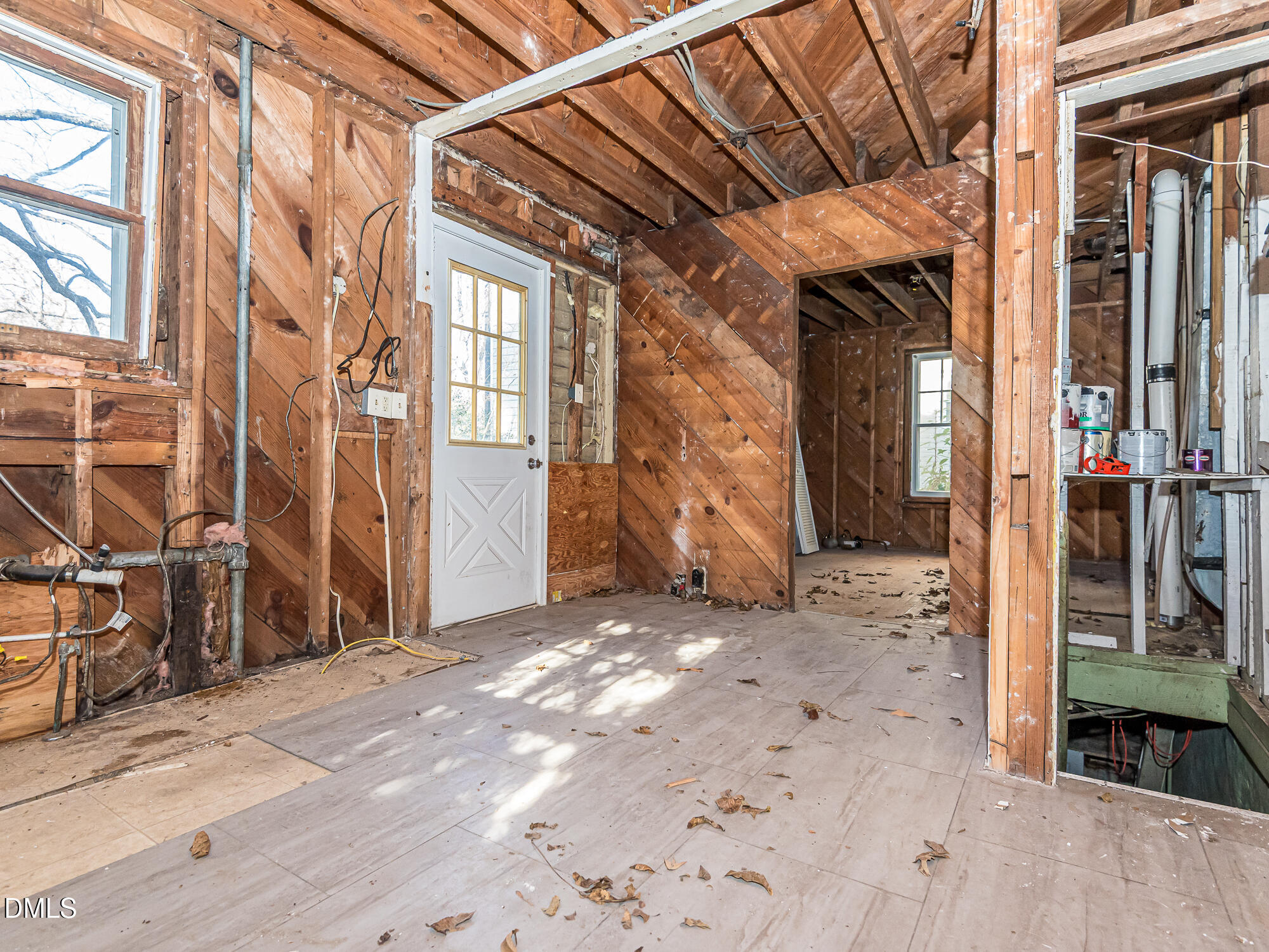 1825 White Oak Road Raleigh, NC 27608 - Photo 28 of 35 a view of a house with a door