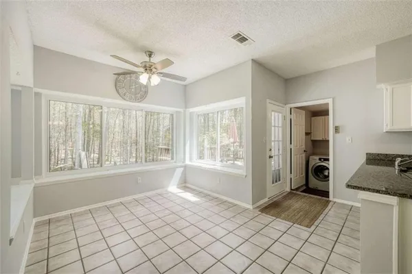 $2,800 | 10910 Willow Meadow Circle, Alpharetta, GA 30022