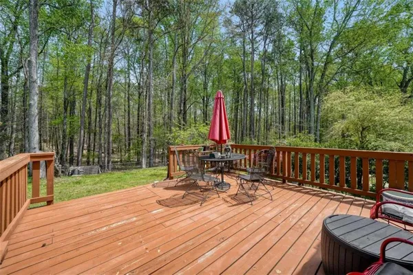 $2,800 | 10910 Willow Meadow Circle, Alpharetta, GA 30022