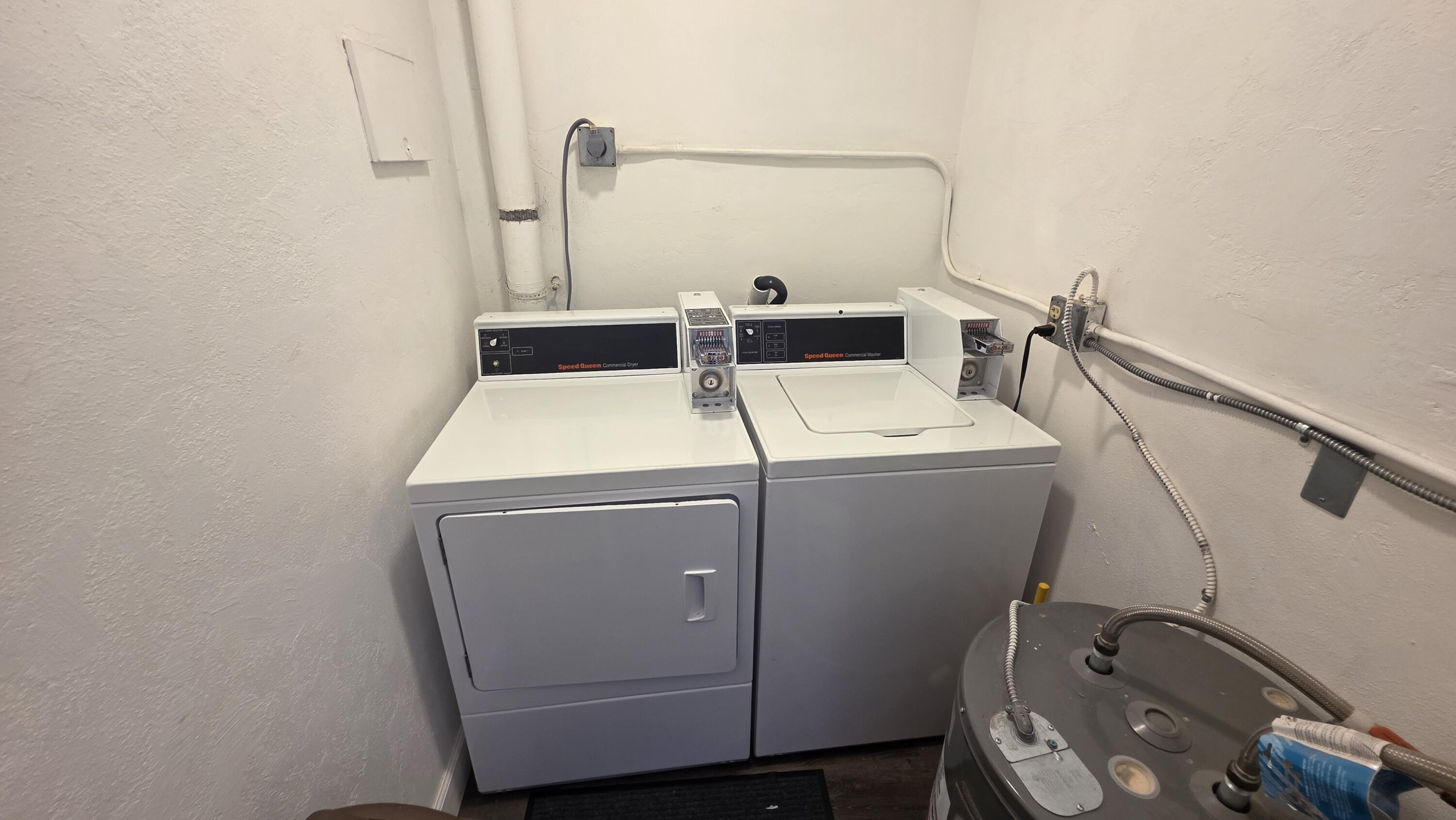 117 North 5th Street Fort Pierce, FL 34950 - Photo 27 of 30 a utility room with dryer and washer