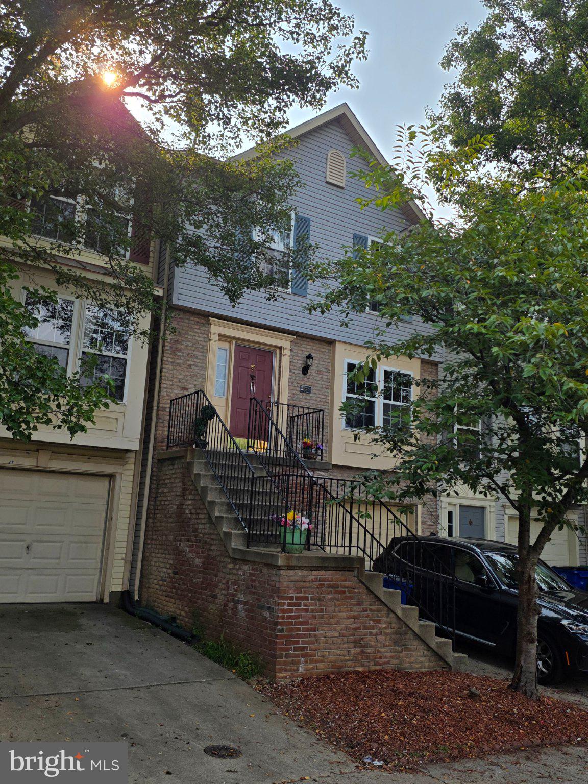 511 Primus Court Frederick, MD 21703 - Photo 5 of 40 Charming home with inviting entrance.