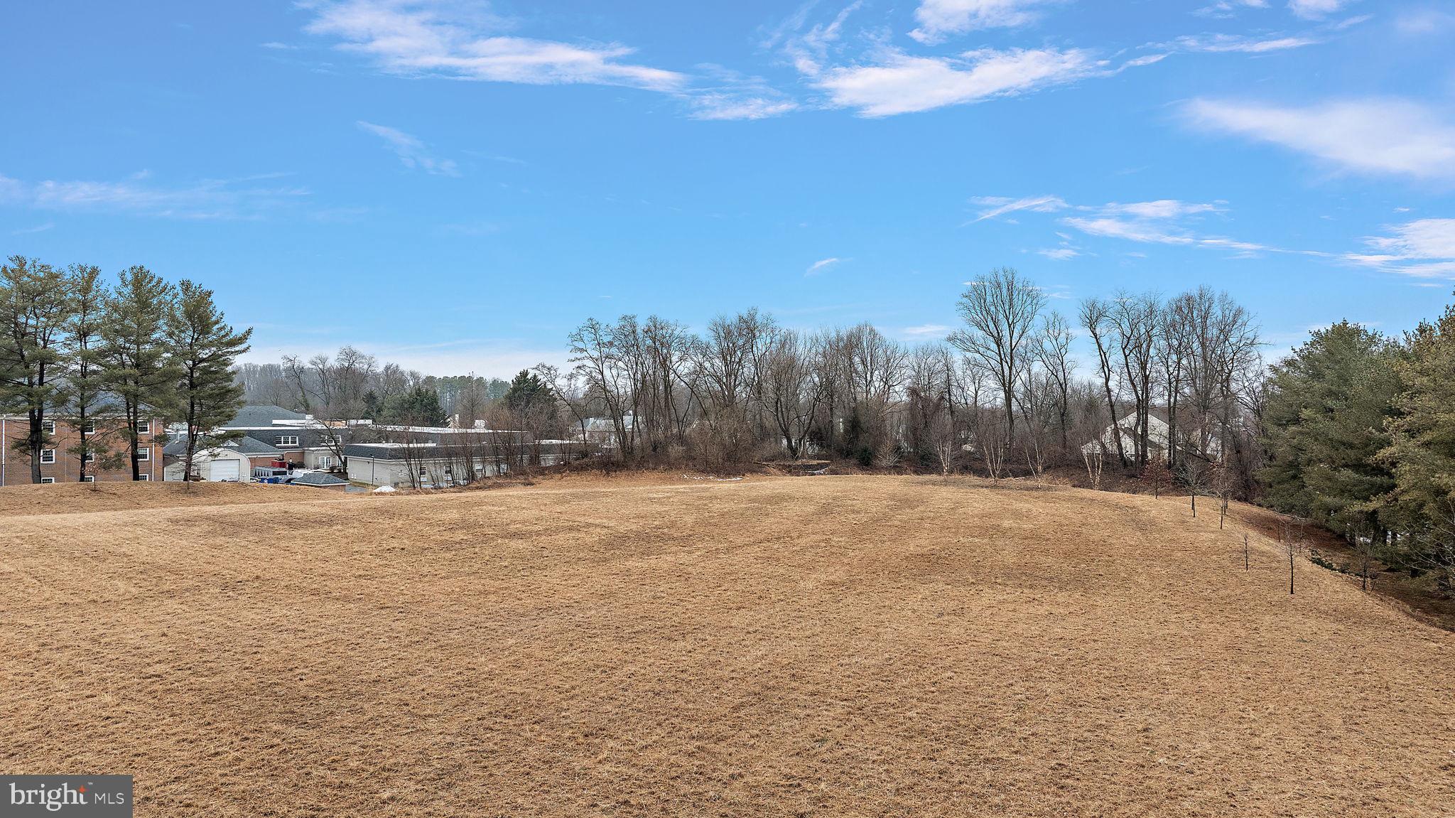 275 Possum Park Road Newark, DE 19711 - Photo 5 of 8 a view of outdoor space with city view