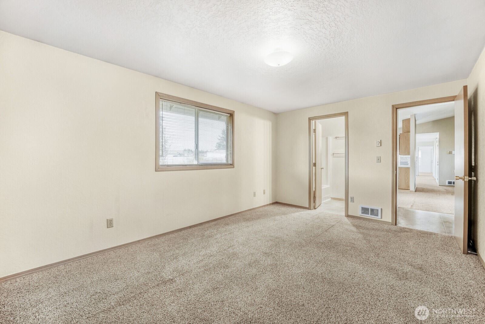 22624 82nd Avenue East Graham, WA 98338 - Photo 16 of 29