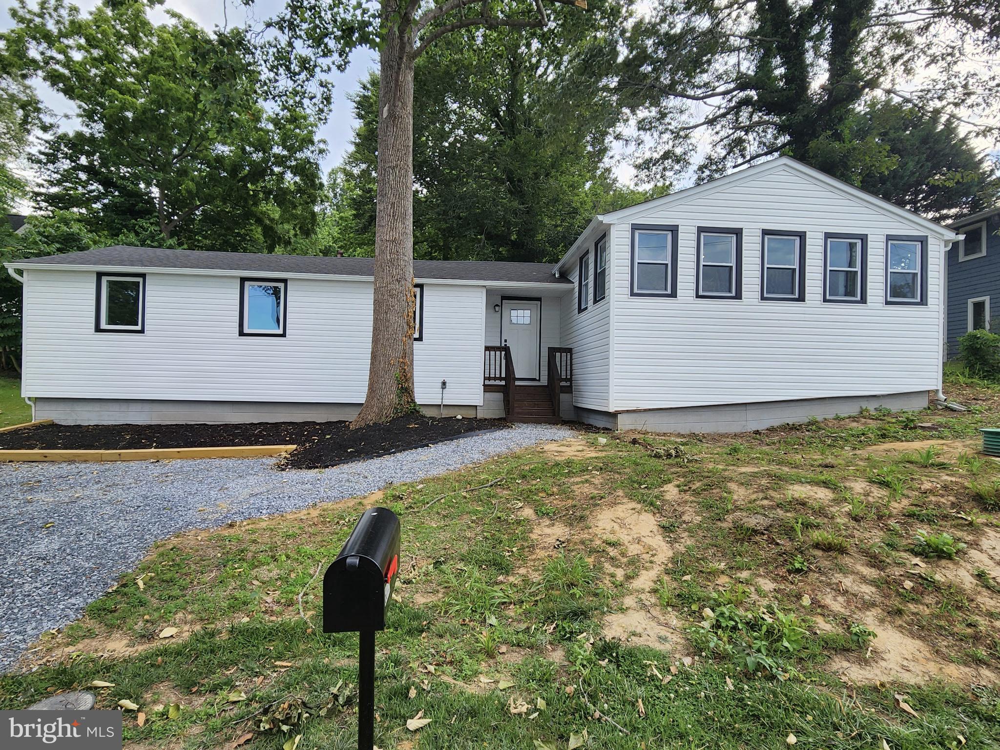 6045 Bayview Road St. Leonard, MD 20685 - Photo 4 of 43